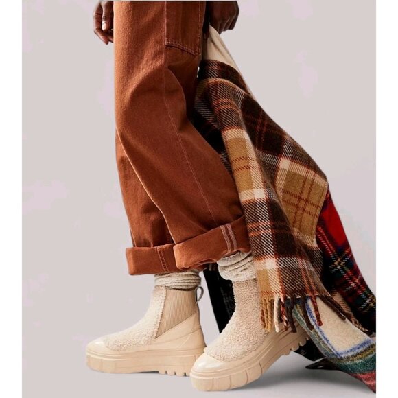Sorel Caribou X Chelsea Cozy Waterproof Boots Size 9 Womens Ankle Booties - Picture 1 of 16